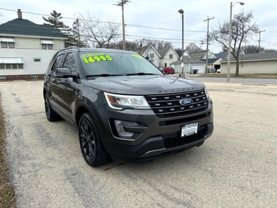 2017 Ford Explorer XLT FWD for sale in Milwaukee, WI