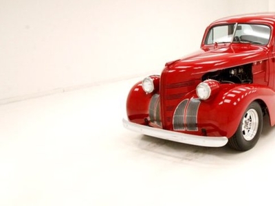 FOR SALE: 1939 Pontiac Deluxe $57,500 USD