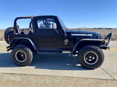 FOR SALE: 2000 Jeep Wrangler $12,995 USD