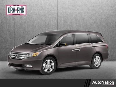 Used 2011 Honda Odyssey Touring for sale in Sterling, VA 20166: Van Details - 676422503 | Kelley Blue Book
