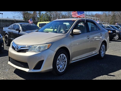 Used 2012 Toyota Camry LE for sale in WARRENTON, VA 20187: Sedan Details - 674900067 | Kelley Blue Book