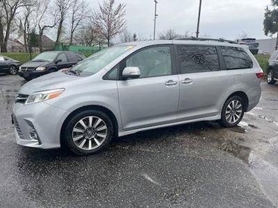 Used 2018 Toyota Sienna Limited for sale in ELLICOTT CITY, MD 21043: Van Details - 677544305 | Kelley Blue Book