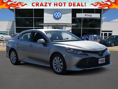 Used 2019 Toyota Camry LE for sale in Gaithersburg, MD 20879: Sedan Details - 673403754 | Kelley Blue Book