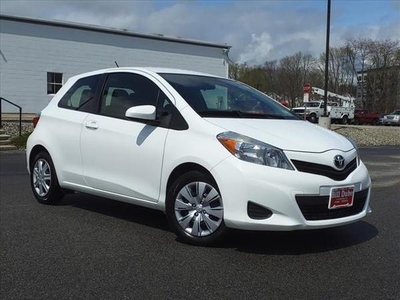 2014 Toyota Yaris for Sale in Northwoods, Illinois