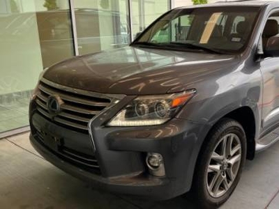 Lexus LX 5.7L V-8 Gas