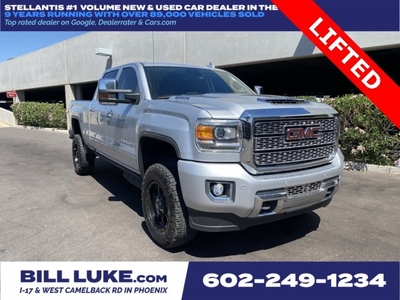 PRE-OWNED 2019 GMC SIERRA 2500HD DENALI WITH NAVIGATION & 4WD