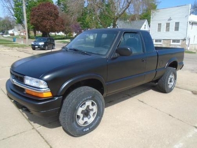 2000 Chevrolet S-10 for Sale in Chicago, Illinois