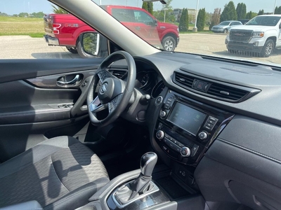 2018 Nissan Rogue SV in Middleton, WI