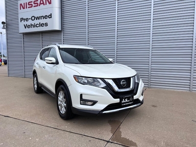 2019 Nissan Rogue SV in Cape Girardeau, MO