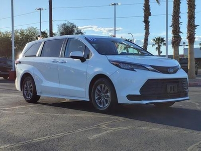 2022 Toyota Sienna for Sale in Denver, Colorado