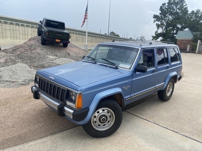 Pre-Owned 1989 Jeep Cherokee