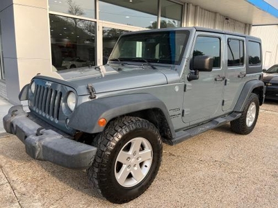 2014 Jeep Wrangler Unlimited for Sale in Co Bluffs, Iowa