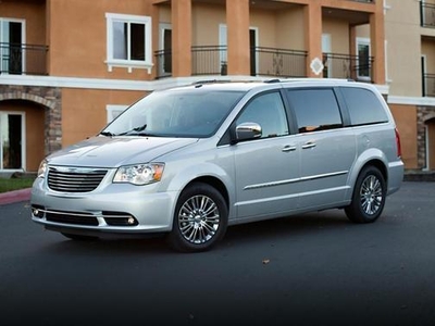 2016 Chrysler Town & Country for Sale in Co Bluffs, Iowa