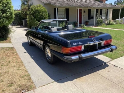 FOR SALE: 1988 Mercedes Benz 560 SL $23,795 USD