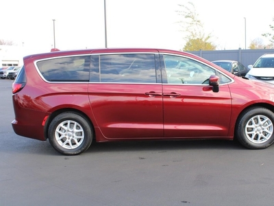 2019 Chrysler Pacifica LX in Milwaukee, WI