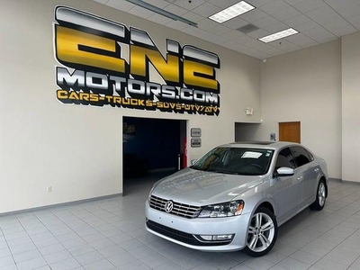 2015 Volkswagen Passat for Sale in Northwoods, Illinois