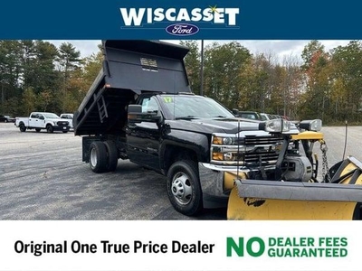 2017 Chevrolet Silverado 3500HD Chassis for Sale in Northwoods, Illinois