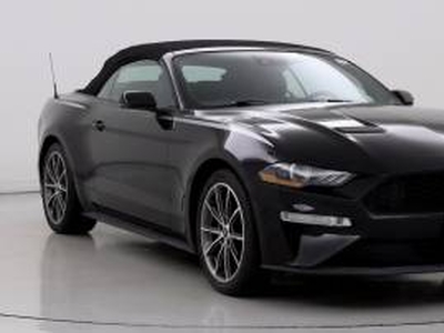 Ford Mustang L -