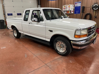 1994 Ford F-150 XLT 2DR Extended Cab LB