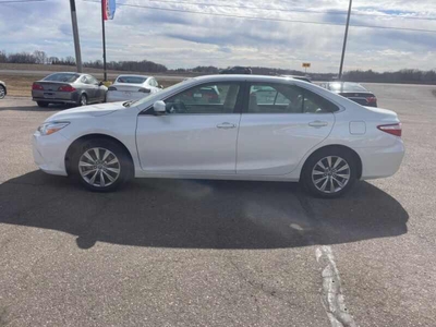 2016 Toyota Camry White, 36K miles for sale in Alabaster, Alabama, Alabama