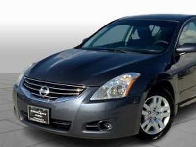 Nissan Altima 2500