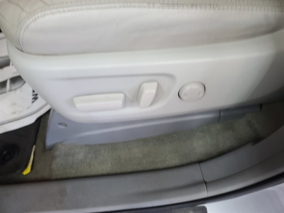 2014 Toyota Sienna XLE 7-Passenger Auto Access Se in Hamilton, OH