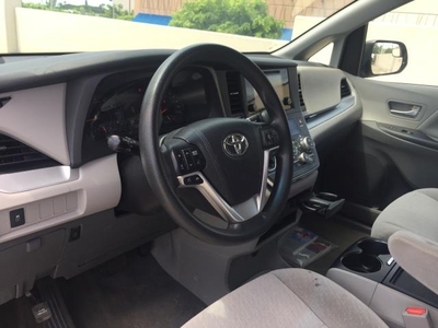 2015 Toyota Sienna LE 8-Passenger XtraEquipment L in Honolulu, HI