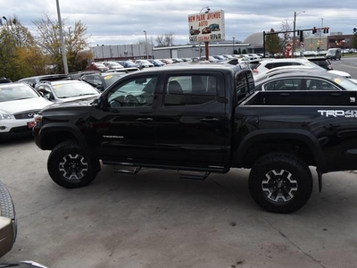2016 Toyota Tacoma TRD Off Road 4x4 4dr Double Ca in Hartford, CT