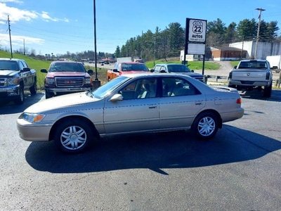 2001 Toyota Camry LE V6 for sale in Zanesville, OH