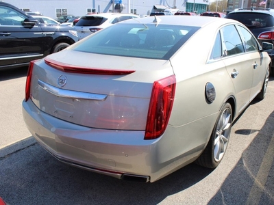 2013 Cadillac XTS Premium Collection in Milwaukee, WI