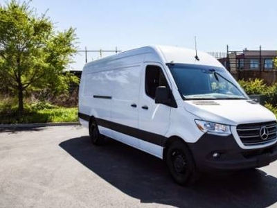 Mercedes-Benz Sprinter Cargo Van 3.0L V-6 Diesel Turbocharged