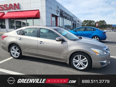 2013 Nissan Altima 3.5 S in Greenville, NC