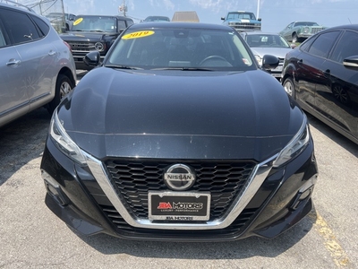 2019 Nissan Altima 2.5 Platinum in Shawnee, KS