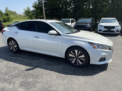 2019 Nissan Altima 2.5 SV in Excelsior Springs, MO