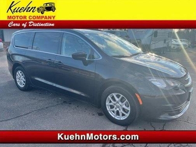 2020 Chrysler Voyager for Sale in Chicago, Illinois