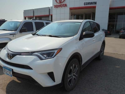 2017 Toyota RAV4 White, 90K miles for sale in Fargo, North Dakota, North Dakota