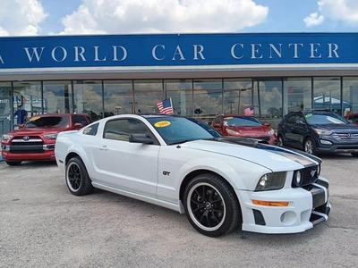 2006 Ford Mustang for Sale in Co Bluffs, Iowa