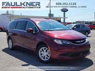 2021 Chrysler Voyager for Sale in Co Bluffs, Iowa