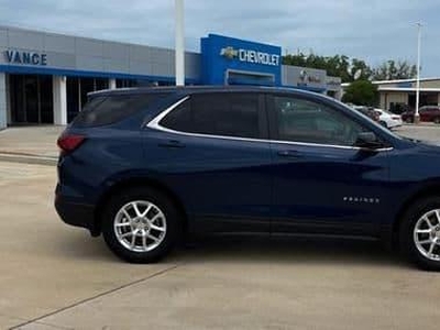 2023 Chevrolet Equinox for Sale in Co Bluffs, Iowa