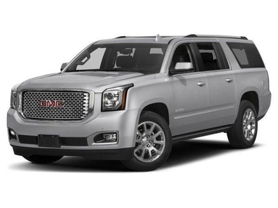 2017 GMC Yukon XL for Sale in Northwoods, Illinois