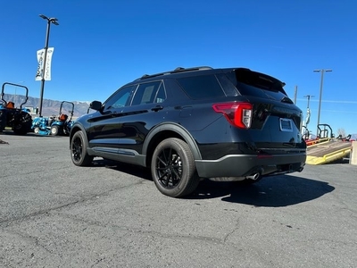 2022 FordExplorer ST-Line SUV