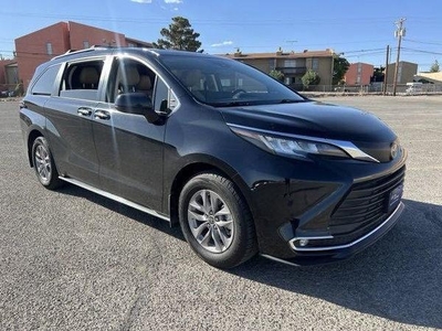 2022 Toyota Sienna for Sale in Denver, Colorado