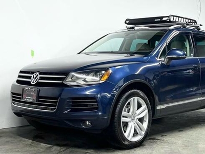2013 Volkswagen Touareg for Sale in Northwoods, Illinois
