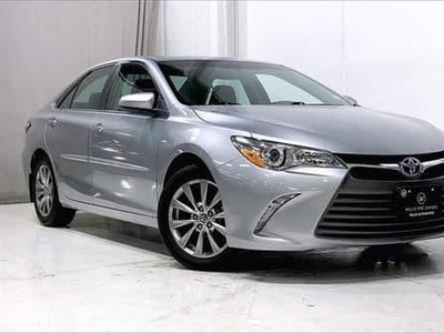 2015 Toyota Camry Hybrid for Sale in Chicago, Illinois