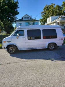 FOR SALE: 1989 Chevrolet Van $7,995 USD