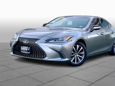 2019 Lexus ES