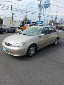 2005 Toyota Camry for Sale in Chicago, Illinois