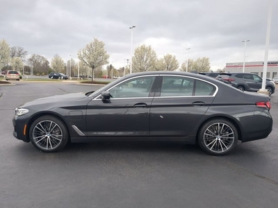 2021 BMW 5-Series 530e iPerformance in Naperville, IL