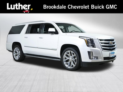 Cadillac Escalade ESV Luxury Collection