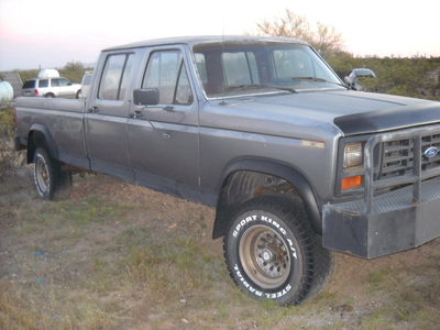 FOR SALE: 1986 FORD F350 4x4 SUPER DUTY CREW CAB $5,500 USD FIRM